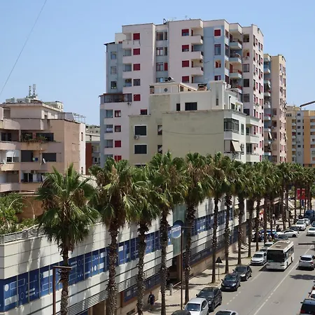 Army Center 2 Appartement Durrës
