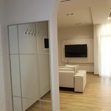 Army Center 2 * Durrës